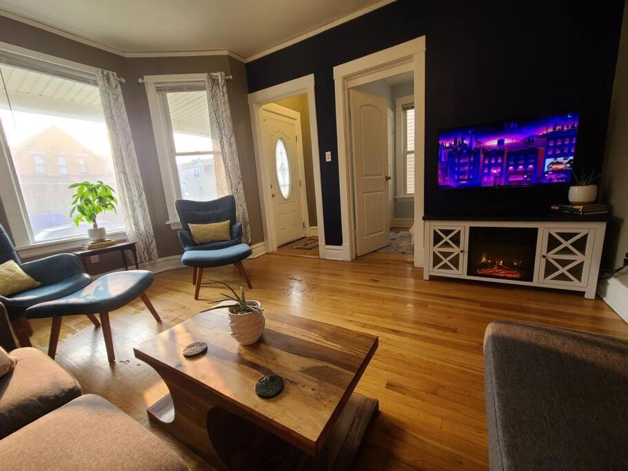 Hermosa House Eco-Home - Peaceful Quiet 3Br, Free Parking, Solar Powered, By Logan Square Chicago Exterior foto